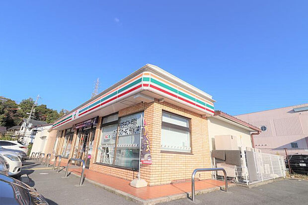 セブンイレブン西宮下山口5丁目店（約431m）