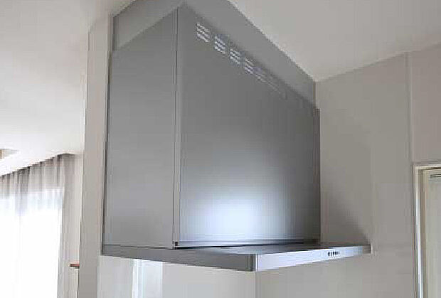 【スーパー クリーンフード】ノンフィルター構造で、面倒なお手入れもひとふきで、独自のオイルキャッチ機構によって、イヤな油汚れのお手入れが簡単です。