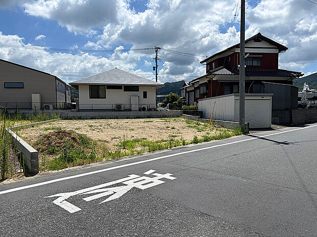 前面道路（西側６ｍ道路）と敷地（202.25m2）