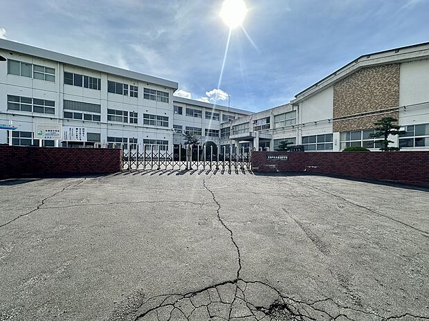 佐織西中学校(自転車通学可)