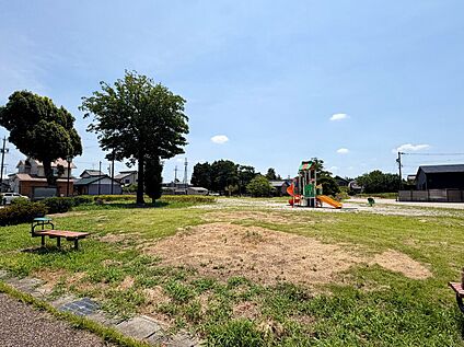 久昌寺跡公園 約270m(徒歩約4分　自転車約2分)