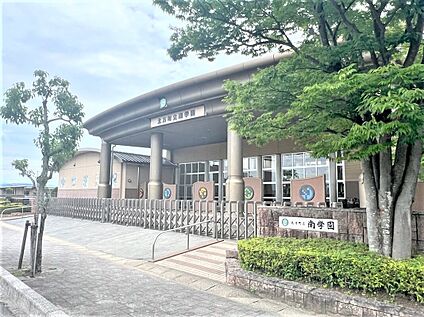 南学園 (小中一貫校) 約400m(徒歩約5分)