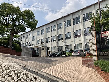 御幸山中学校 約780m(徒歩約10分)