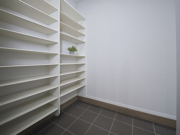 【C-4号地】玄関シューズクローク