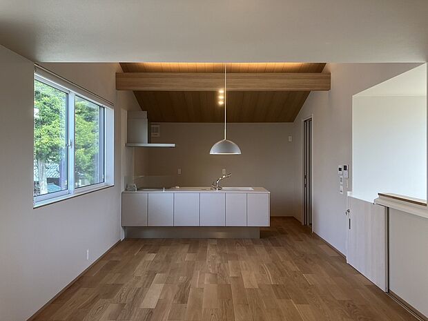 【３号地　ダイニング】スマートな家事を応援する水廻りや多彩な収納