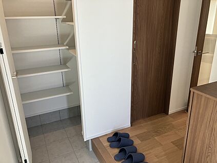 【25号地】土間収納