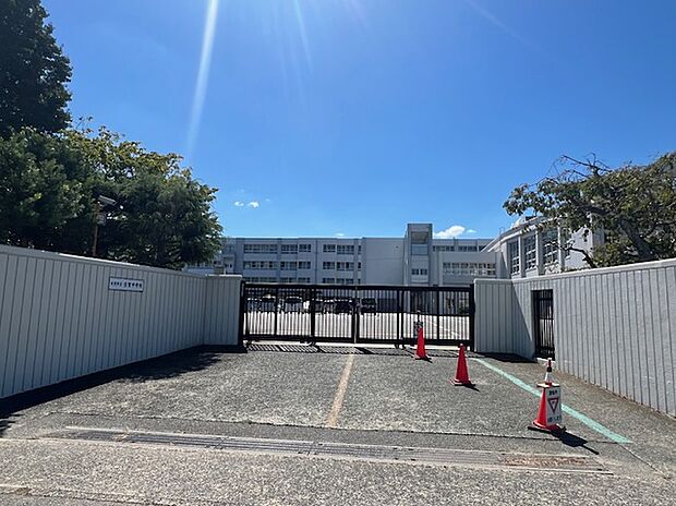 古賀中学校（約450m）