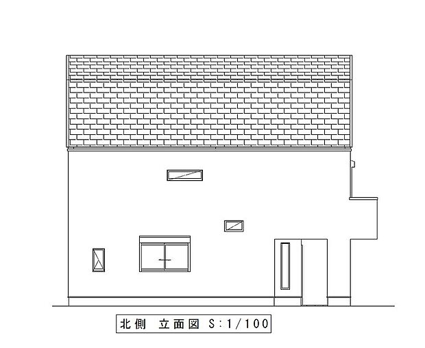 【北側立面図】洗練されたフォルムに落ち着いた色調が調和し、街並みに自然と溶け込む外観。無駄を削ぎ落としたデザインの中に上質さを感じさせ、住まう人の誇りとなる佇まいを演出します。