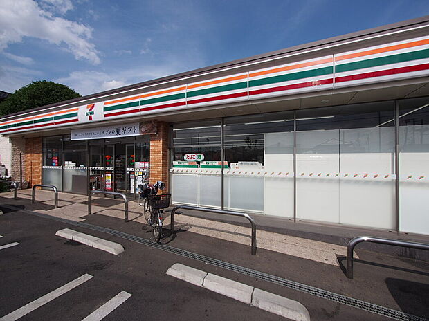 セブンイレブン 練馬西大泉5丁目店(約460m)