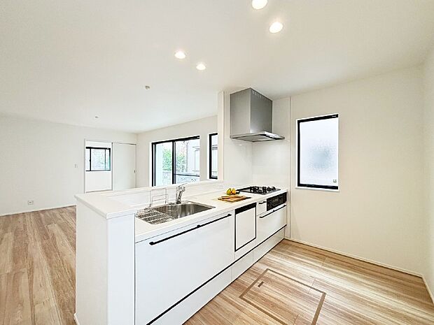 カウンター越しにお話しをしながら毎日のお料理をもっと楽しく