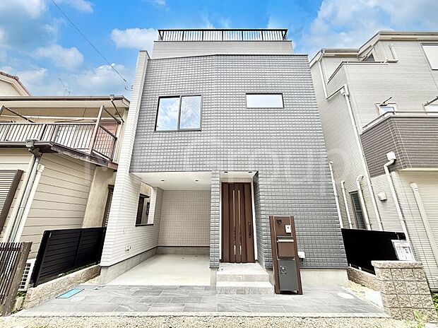 暮らしやすさと居心地の良さにこだわったシンプルで飽きのこないデザイン !