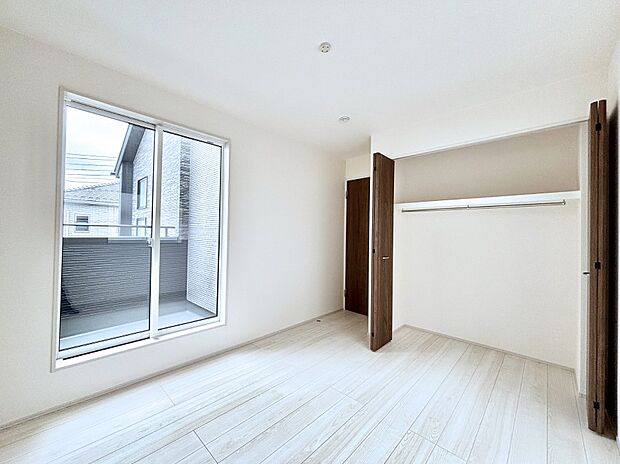 収納が充実しているので、居住スペースを広く使えます。 