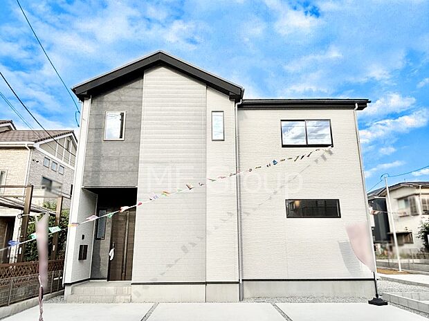 たっぷりの陽光と心地よい風が舞い込む住まい 