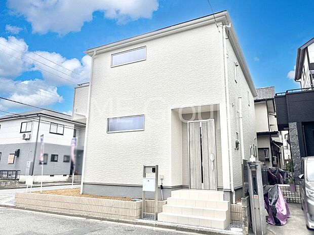 堂々完成！たっぷりの陽光と開放感に包まれる明るい住まい。   