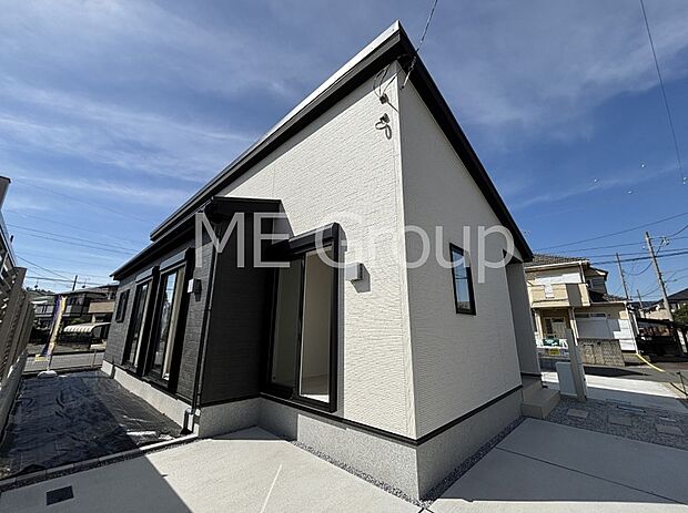 ゆったりと開放的な空間を楽しめる平屋建て！