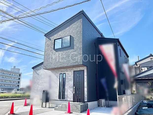 暮らしやすさと居心地の良さにこだわったシンプルで飽きのこないデザイン !