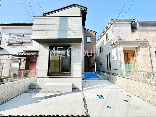 たっぷりの陽光と心地よい風が舞い込む住まい