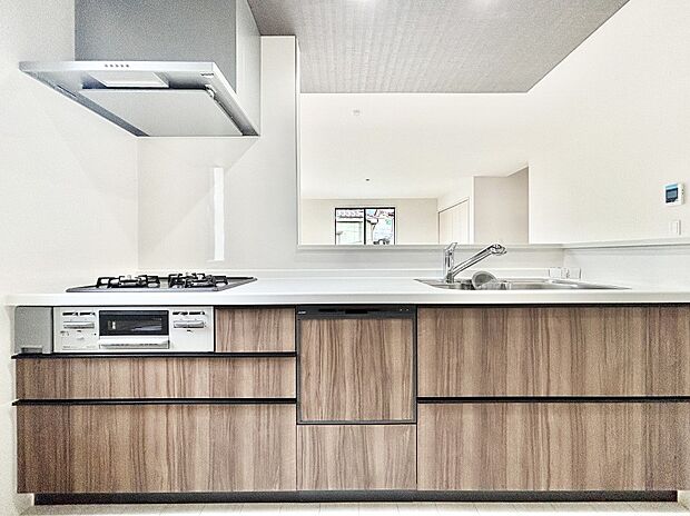 毎日使うキッチンだから、使いやすさ&お手入れのしやすさにこだわりました。