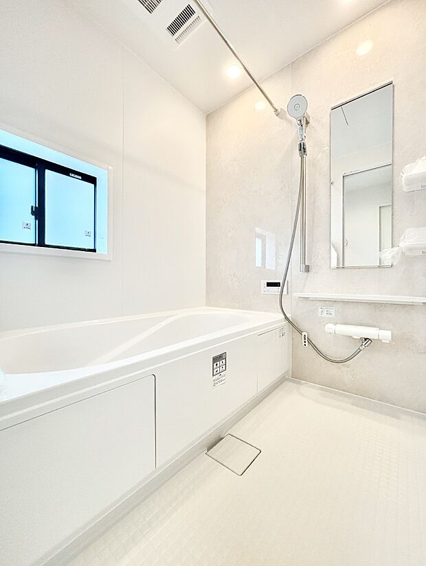 一日の疲れを癒やす大切なバスタイム。ゆっくりとお風呂を楽しんで疲れをとりたいですね!