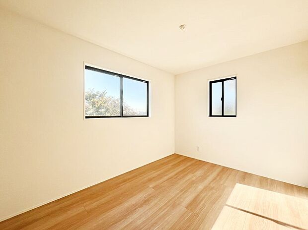 2面採光を確保した明るい空間。家族みんなが快適な暮らしを実現する設計です。