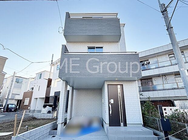 たっぷりの陽光と心地よい風が舞い込む住まい