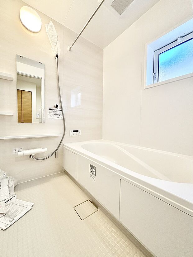 落ち着いた雰囲気でゆっくりお寛ぎいただけるバスルーム