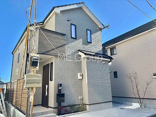 たっぷりの陽光と心地よい風が舞い込む住まい