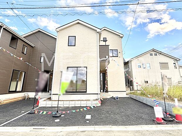 溢れる陽光でご家族の笑顔も輝く