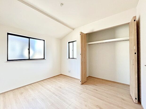 収納が充実しているので、居住スペースを広く使えます。