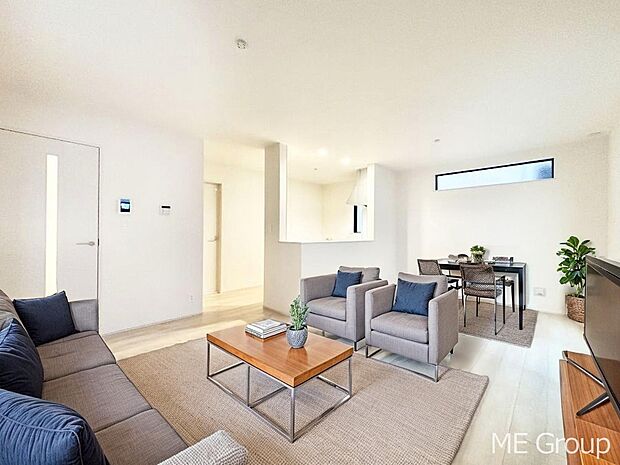 落ち着いた雰囲気のＬＤＫは家族みんなの快適空間※家具はCGです