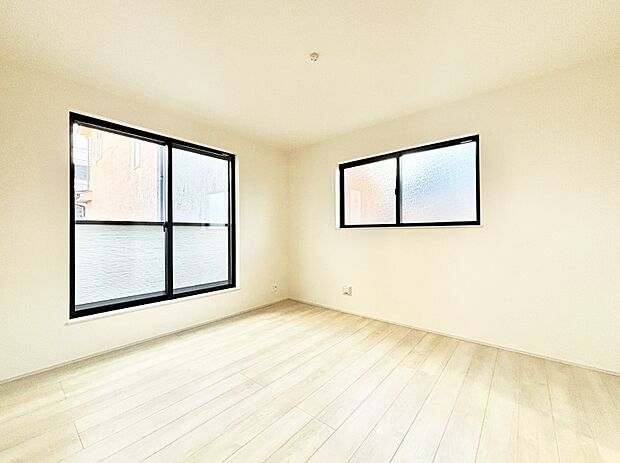 2面採光を確保した明るい空間。家族みんなが快適な暮らしを実現する設計です。