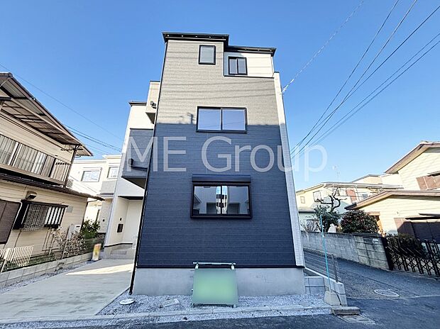 たっぷりの陽光と心地よい風が舞い込む住まい