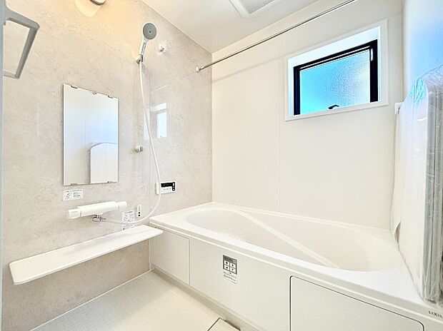 一日の疲れを癒やす大切なバスタイム。ゆっくりとお風呂を楽しんで疲れをとりたいですね!