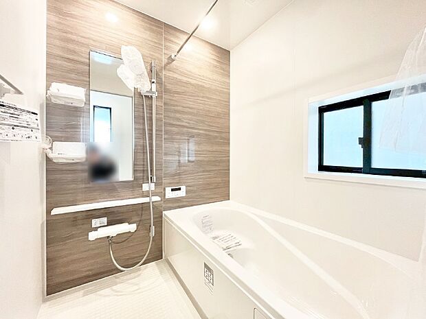 落ち着いた雰囲気でゆっくりお寛ぎいただけるバスルーム