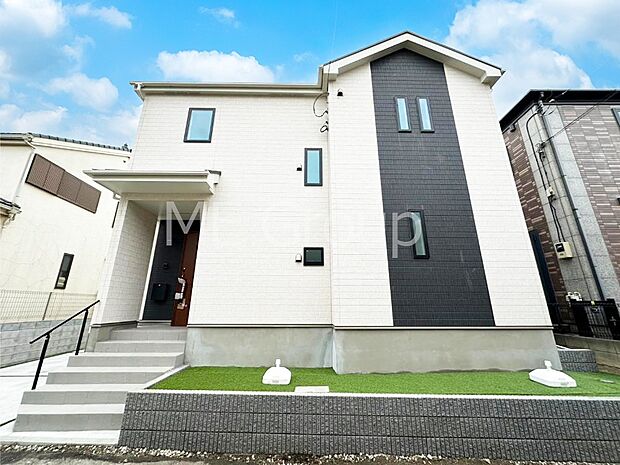 たっぷりの陽光と心地よい風が舞い込む住まい