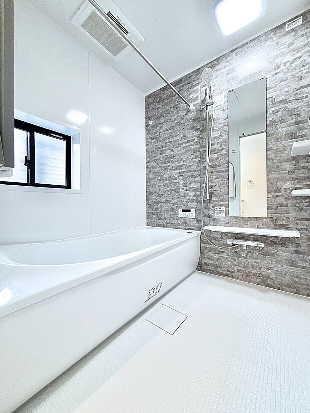 一日の疲れを癒やす大切なバスタイム。ゆっくりとお風呂を楽しんで疲れをとりたいですね!