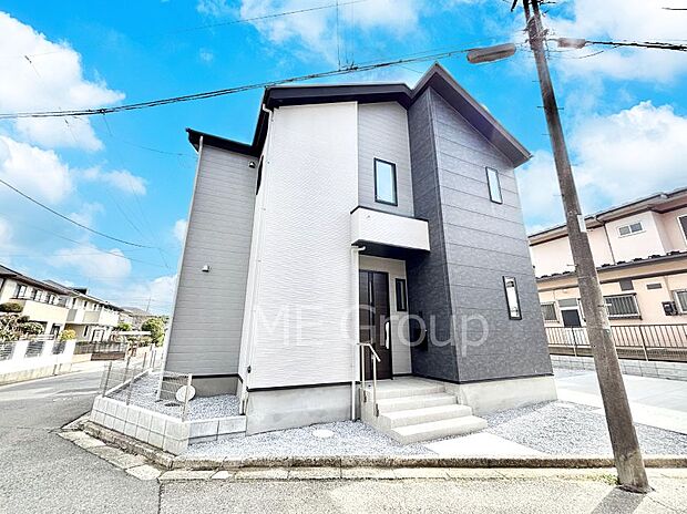 暮らしやすさと居心地の良さにこだわったシンプルで飽きのこないデザイン !