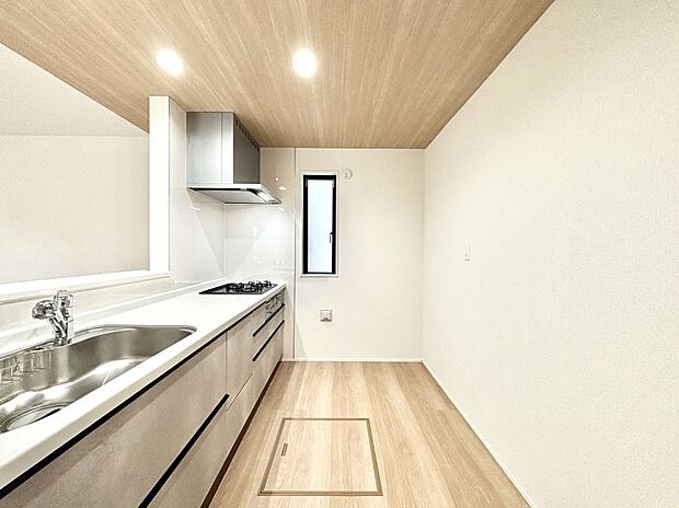 ゆとりあるキッチンではご家族と楽しくお料理ができます。