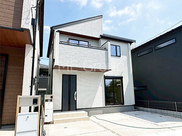 たっぷりの陽光と心地よい風が舞い込む住まい