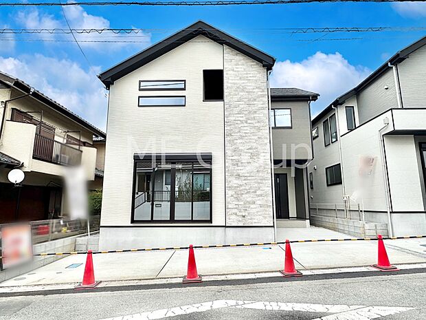たっぷりの陽光と心地よい風が舞い込む住まい