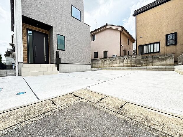 【駐車場】ゆとりのカースペース