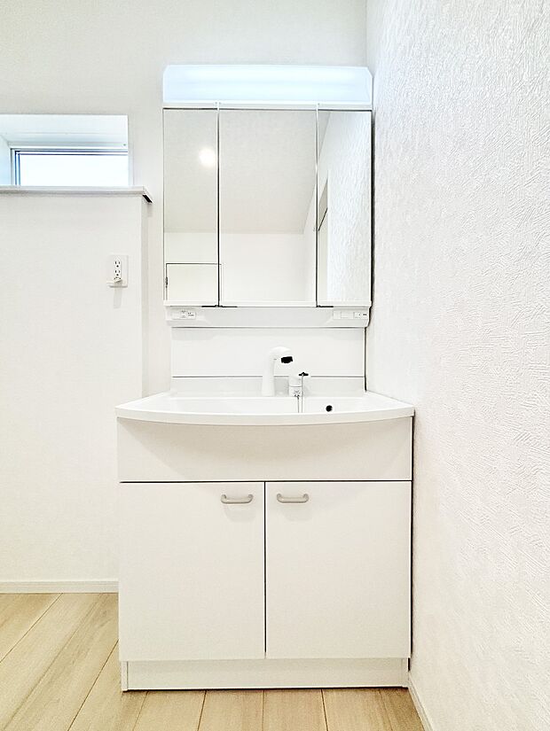 【洗面台・洗面所】収納力と機能性に優れた洗面化粧台