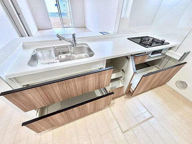 【その他設備(スライド収納)】使いやすさを優先したスライド式収納タイプ！