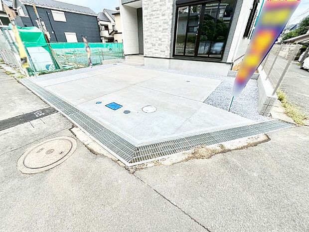 【駐車場】並列２台駐車可能なゆとりのカースペース 