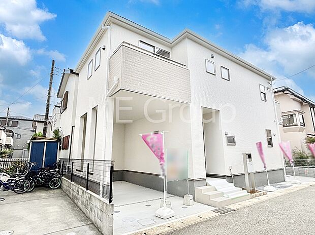 【現地外観写真】たっぷりの陽光と心地よい風が舞い込む住まい 