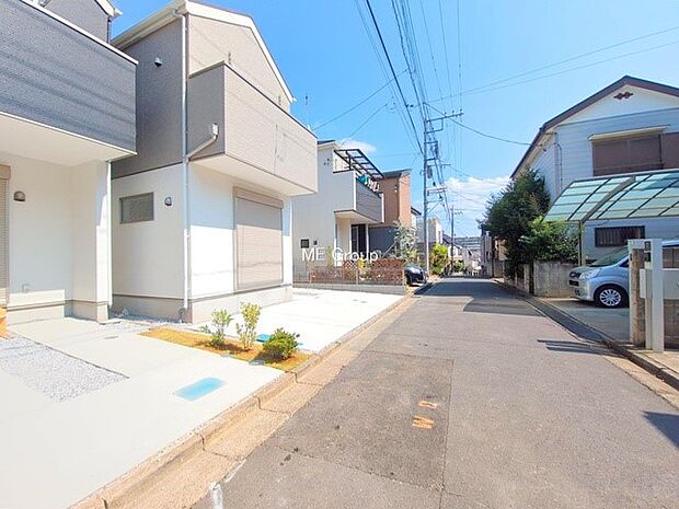 【前面道路含む現地写真】堂々完成！！ ここから始まる新生活を応援いたします！ 