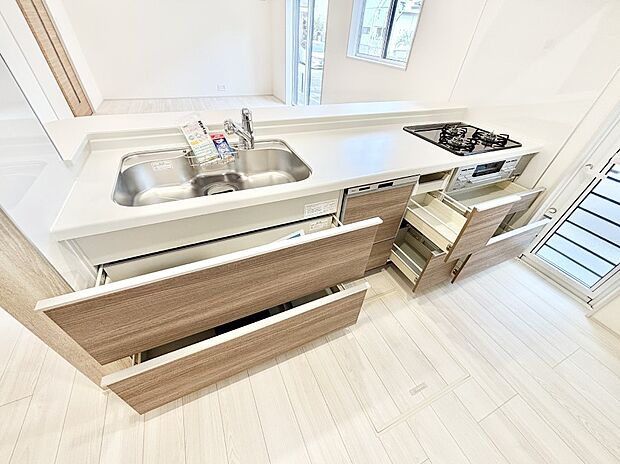 【その他設備(スライド収納)】使いやすさを優先したスライド式収納タイプ！