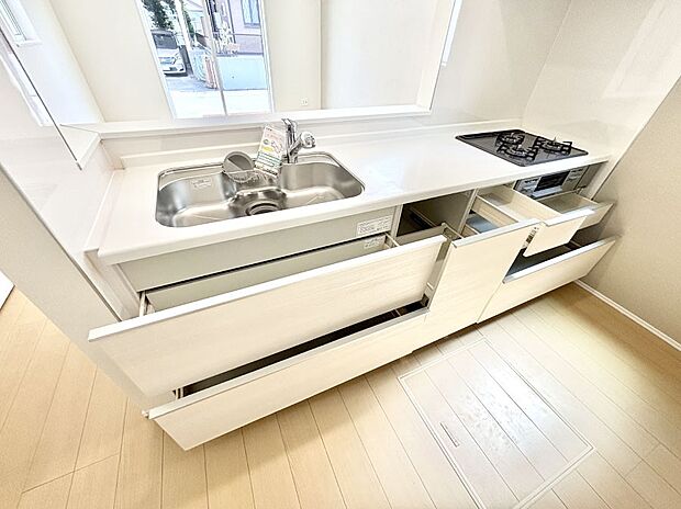 【その他設備(スライド収納)】使いやすさを優先したスライド式収納タイプ！
