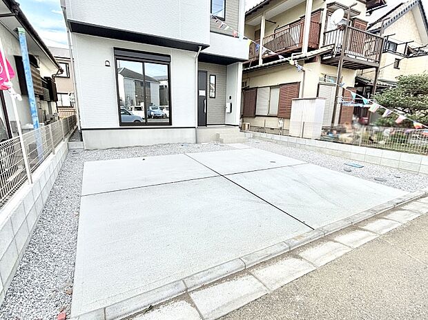 【駐車場】生活に欠かせない駐車スペース。