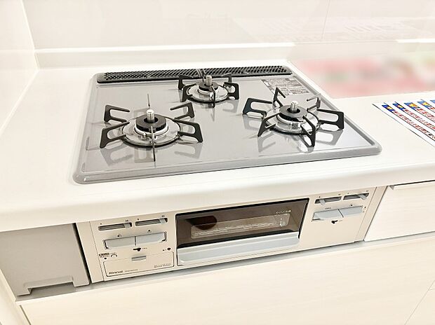 【その他設備(ガスコンロ)】三口ガスコンロでお料理が一気にはかどりそう